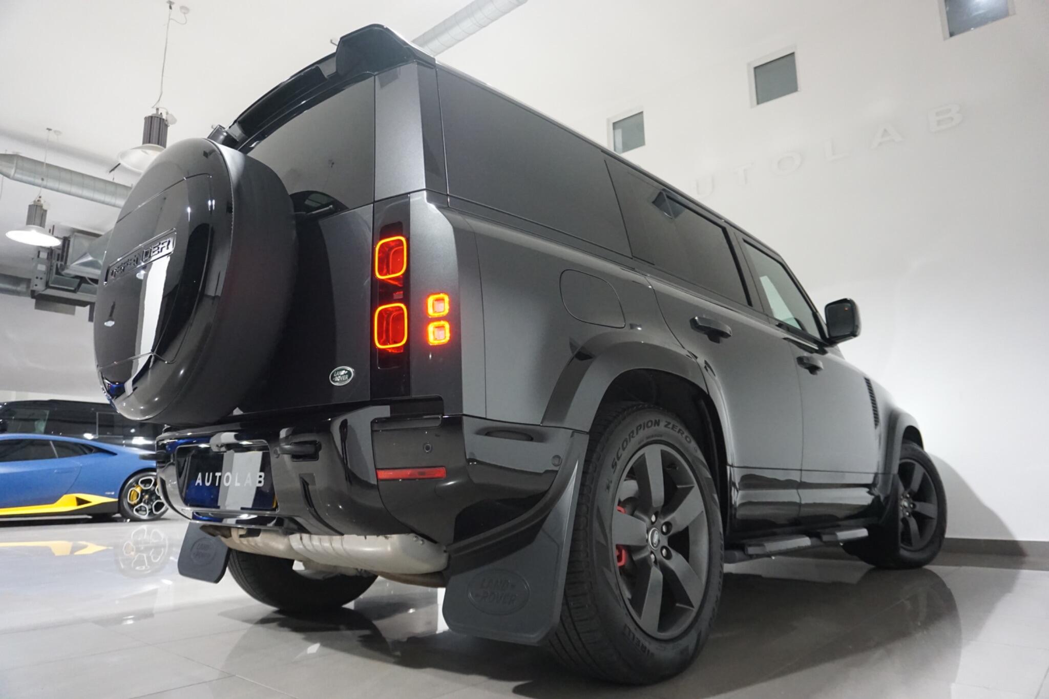 Land Rover Defender 110 3.0 D300 MHEV X-Dynamic HSE Hard Top SUV Auto 4WD MWB Euro 6 (s/s) 5dr